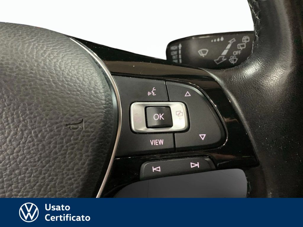 VOLKSWAGEN T-Roc 1.0 tsi style 115cv - 9