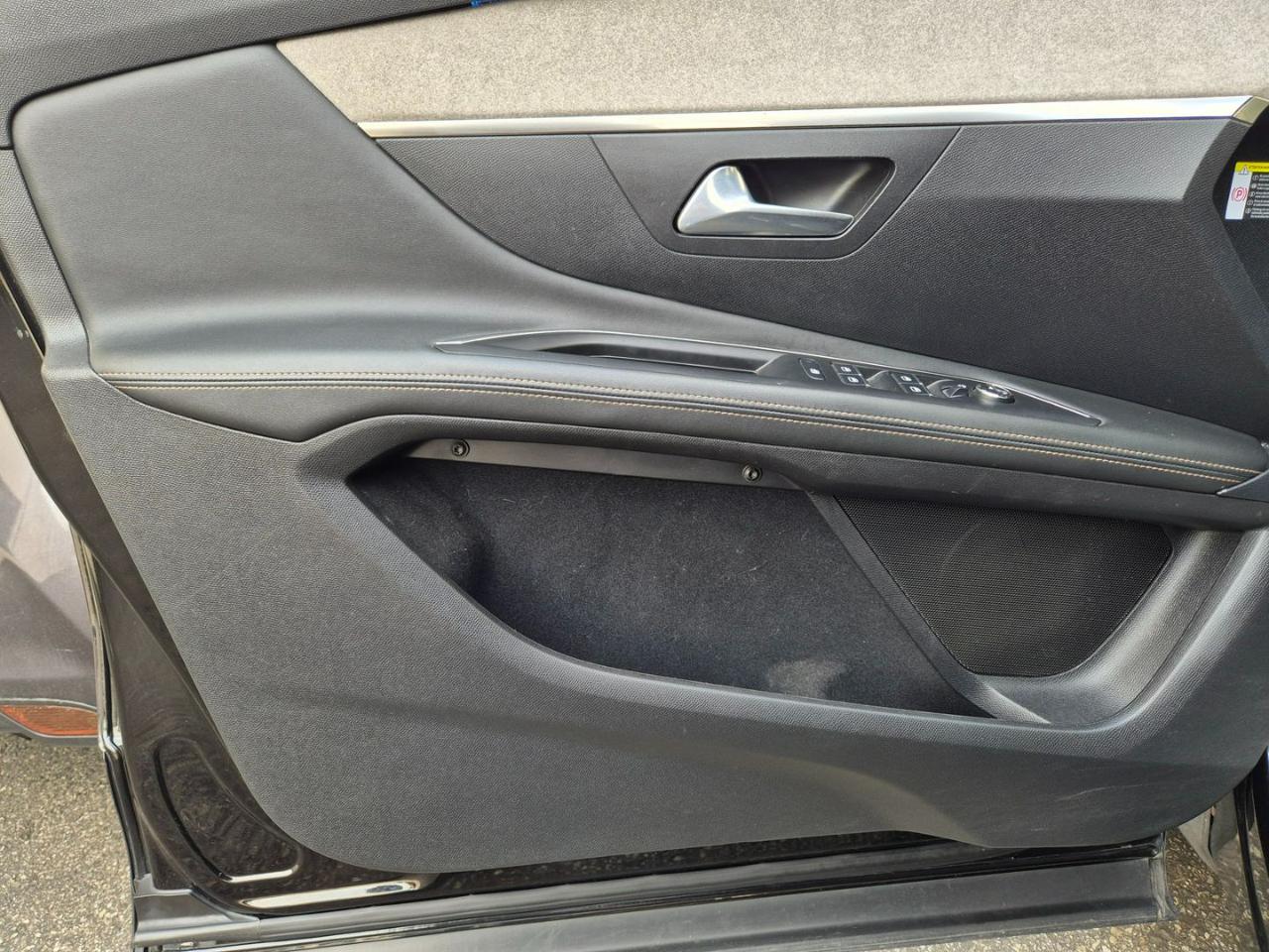 PEUGEOT 3008 BlueHDi 130 S&S EAT8 GT Autocarro N1 - 13