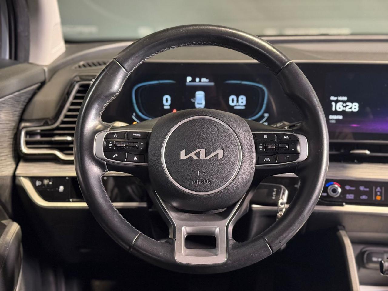 KIA Sportage 1.6 CRDi MHEV DCT Business - 11