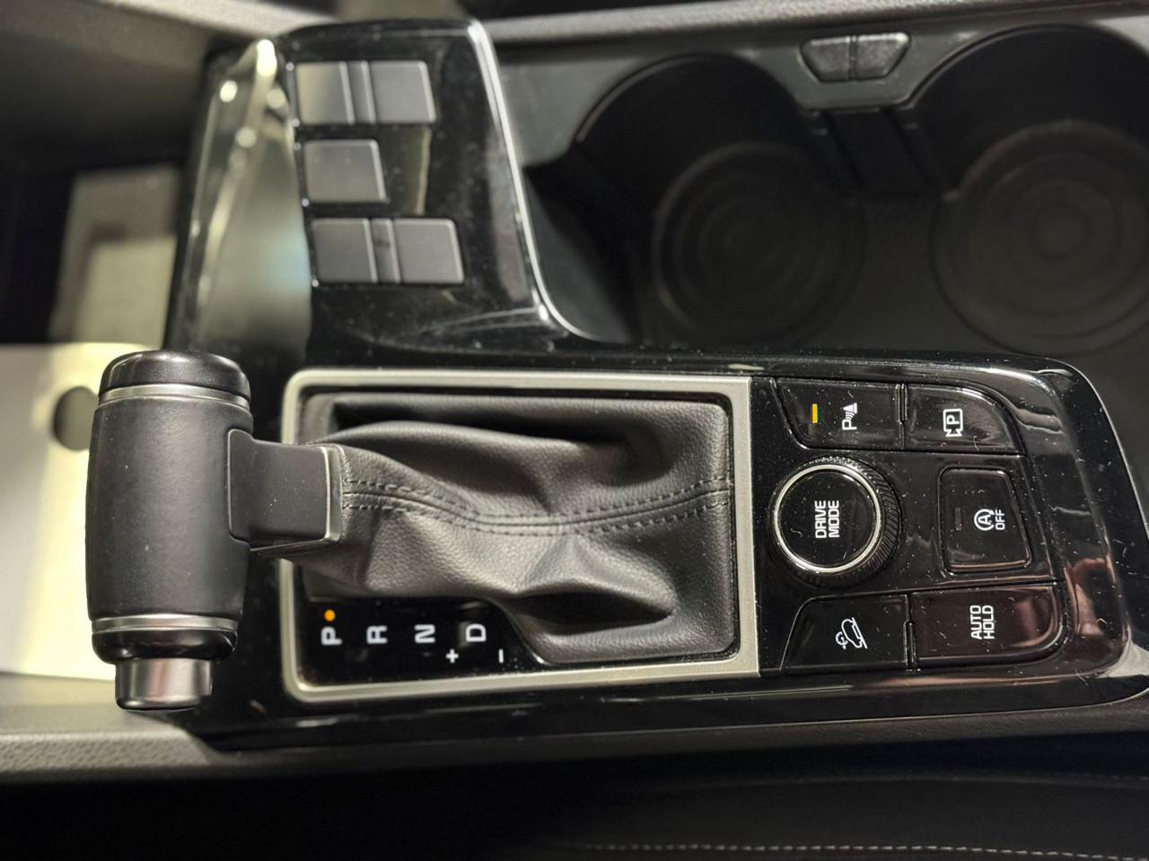 KIA Sportage 1.6 CRDi MHEV DCT Business - 15