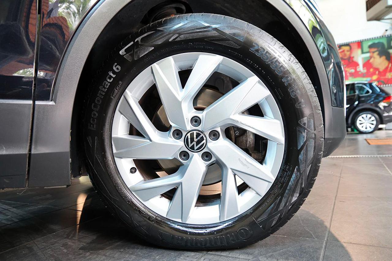 VOLKSWAGEN Tiguan 2.0 TDI 150cv SCR DSG 4Motion Elegance - 6