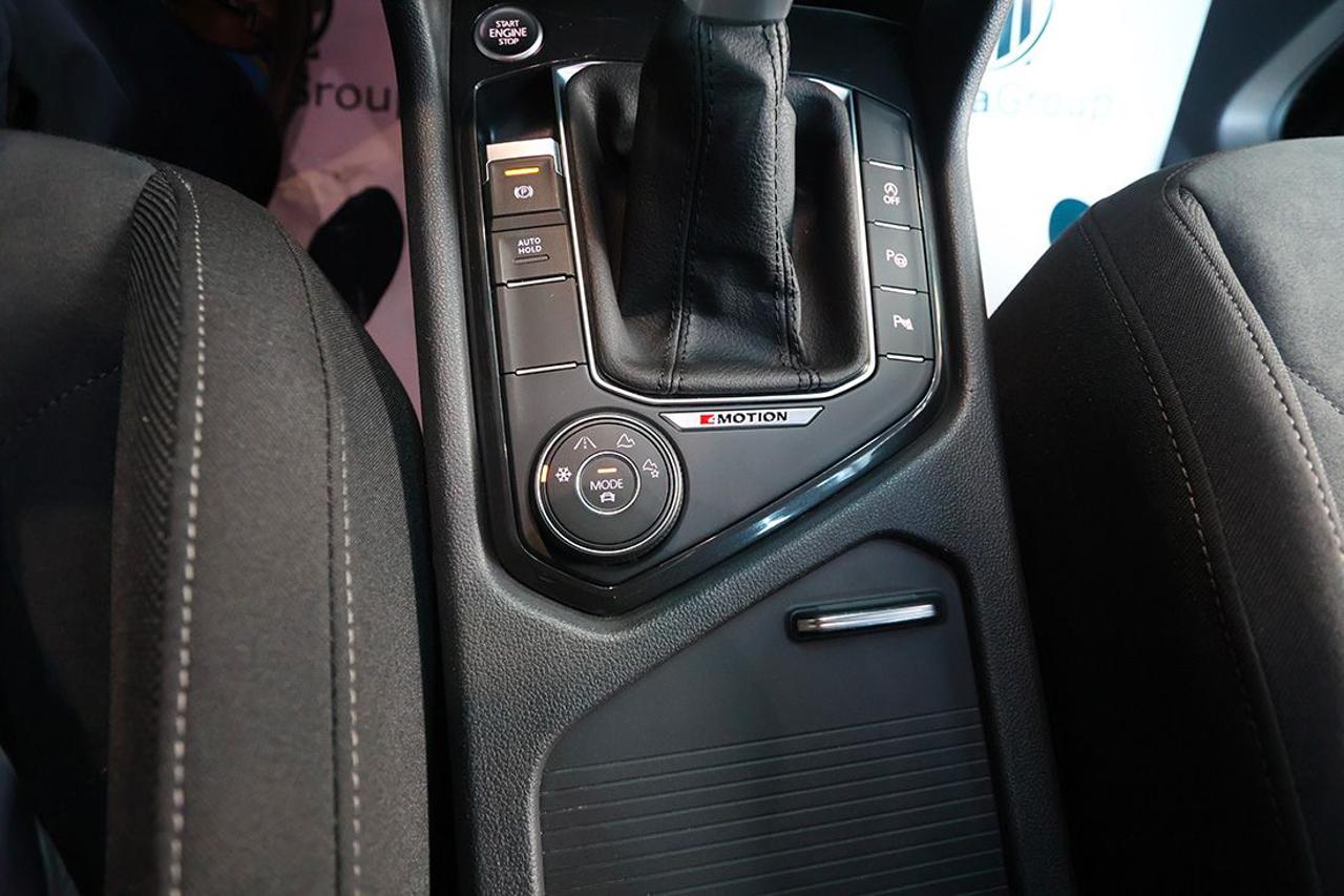 VOLKSWAGEN Tiguan 2.0 TDI 150cv SCR DSG 4Motion Elegance - 35