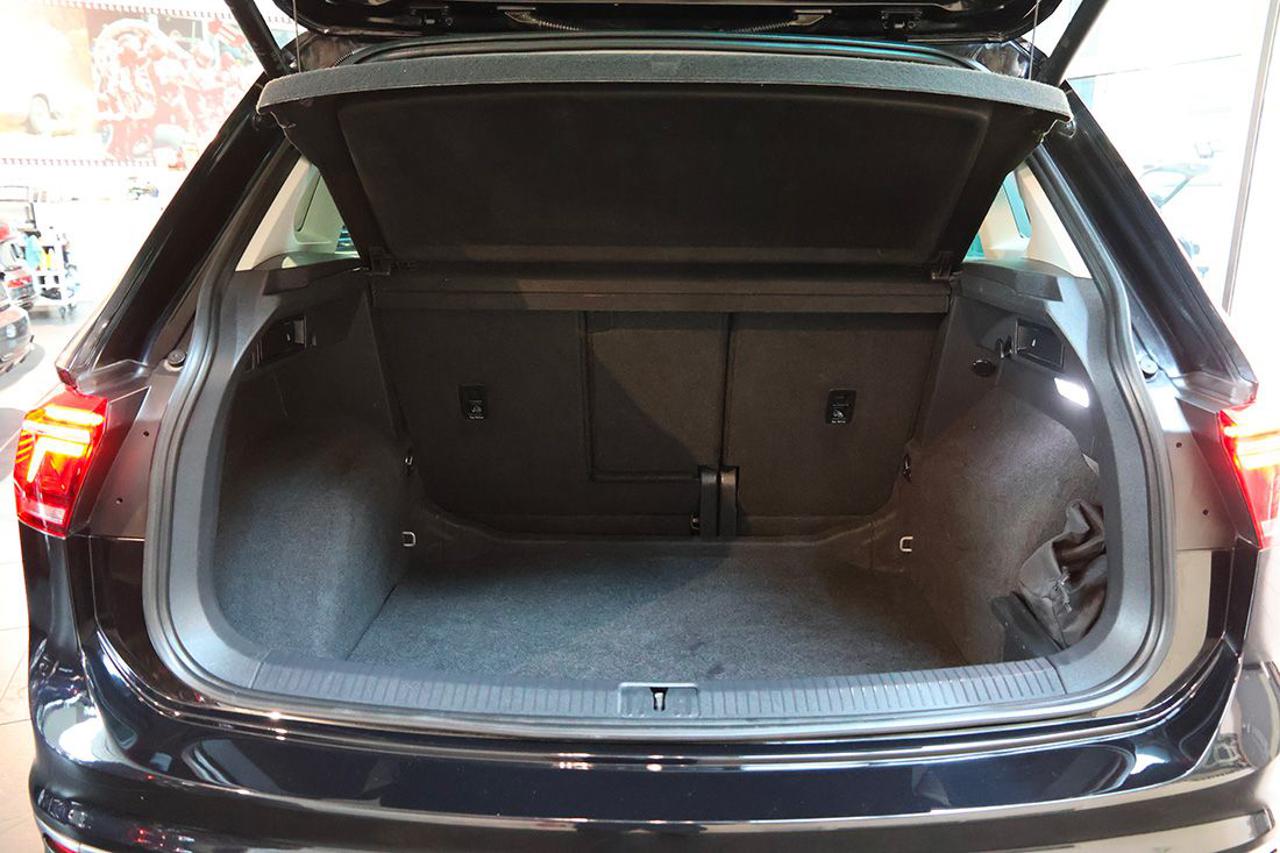 VOLKSWAGEN Tiguan 2.0 TDI 150cv SCR DSG 4Motion Elegance - 12