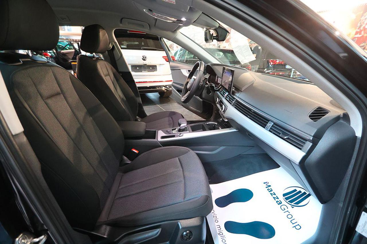 AUDI A4 35 TDI Avant S-Tronic Business Advanced - 41