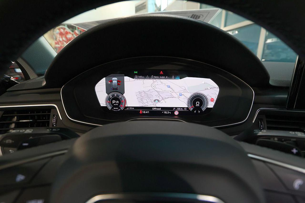 AUDI A4 35 TDI Avant S-Tronic Business Advanced - 31