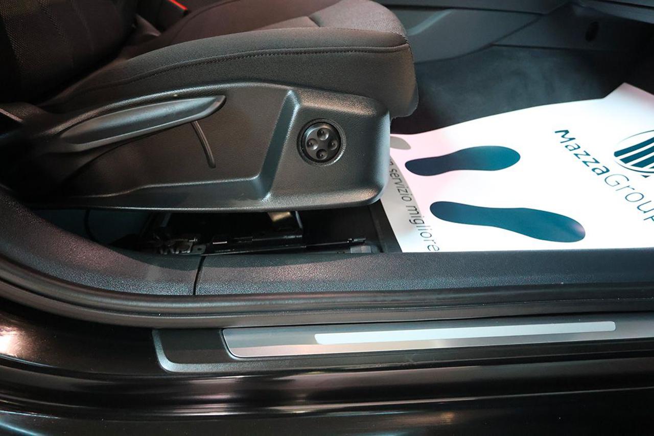 AUDI A4 35 TDI Avant S-Tronic Business Advanced - 39