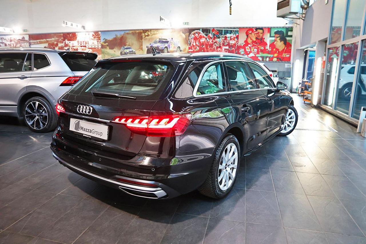 AUDI A4 35 TDI Avant S-Tronic Business Advanced - 9