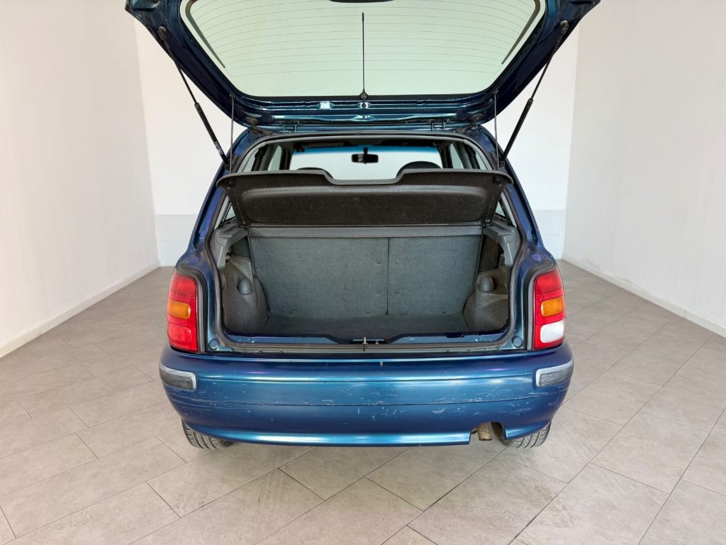 NISSAN Micra 1.0i 16V cat 3 porte SE Matic - 11