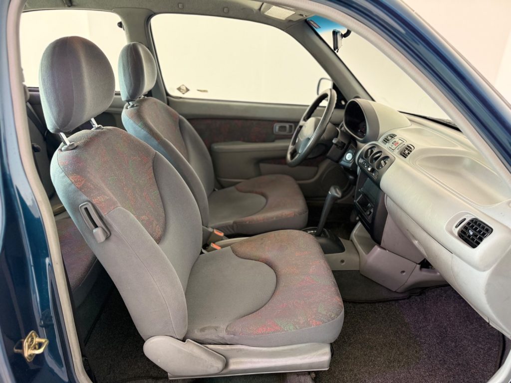 NISSAN Micra 1.0i 16V cat 3 porte SE Matic - 9