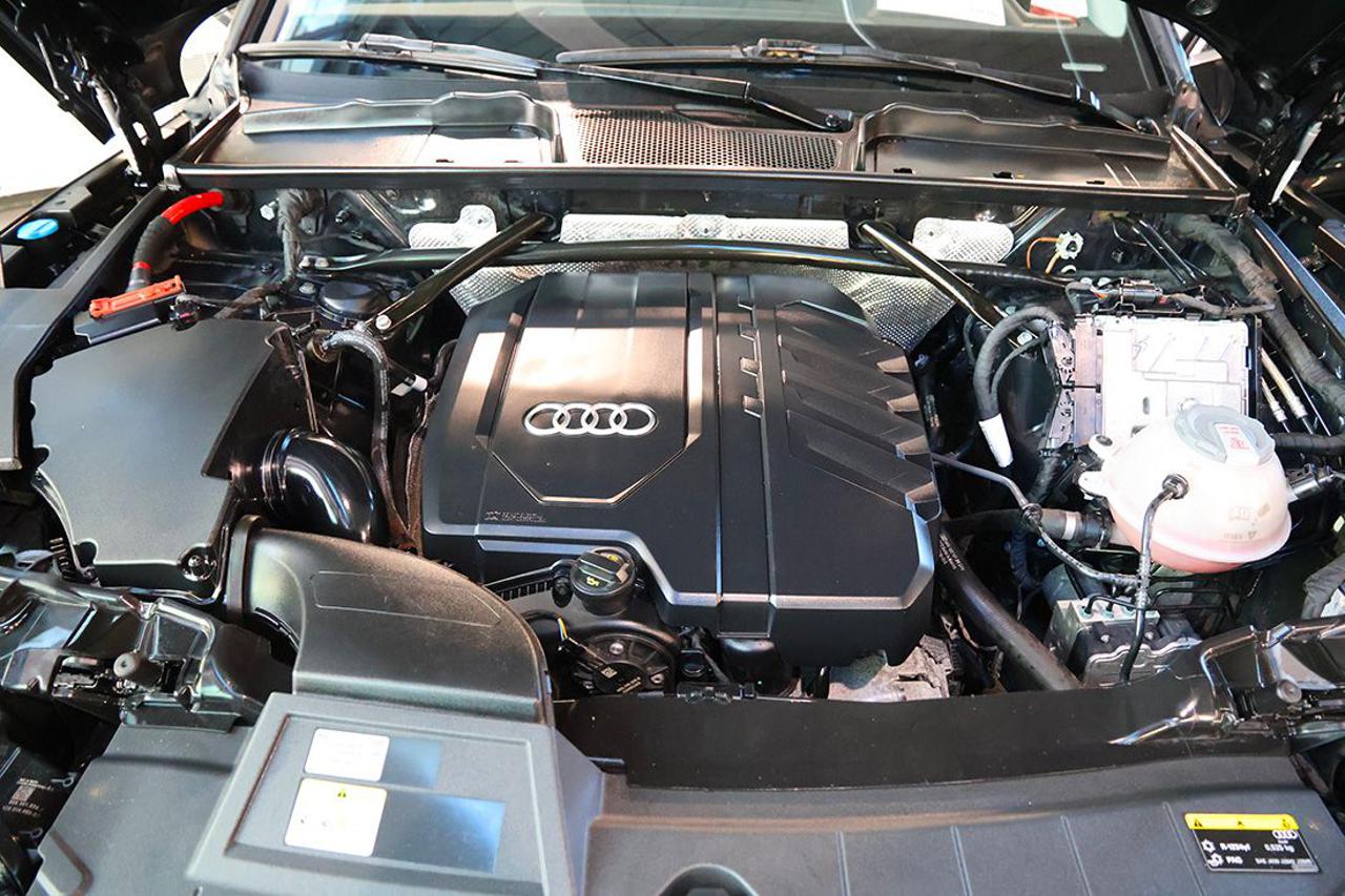 AUDI Q5 45 TFSI Sportback Quattro S-Tronic Busin. Advanced - 11