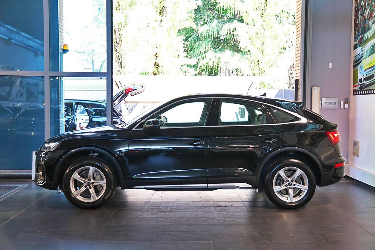 AUDI Q5 45 TFSI Sportback Quattro S-Tronic Busin. Advanced - 3