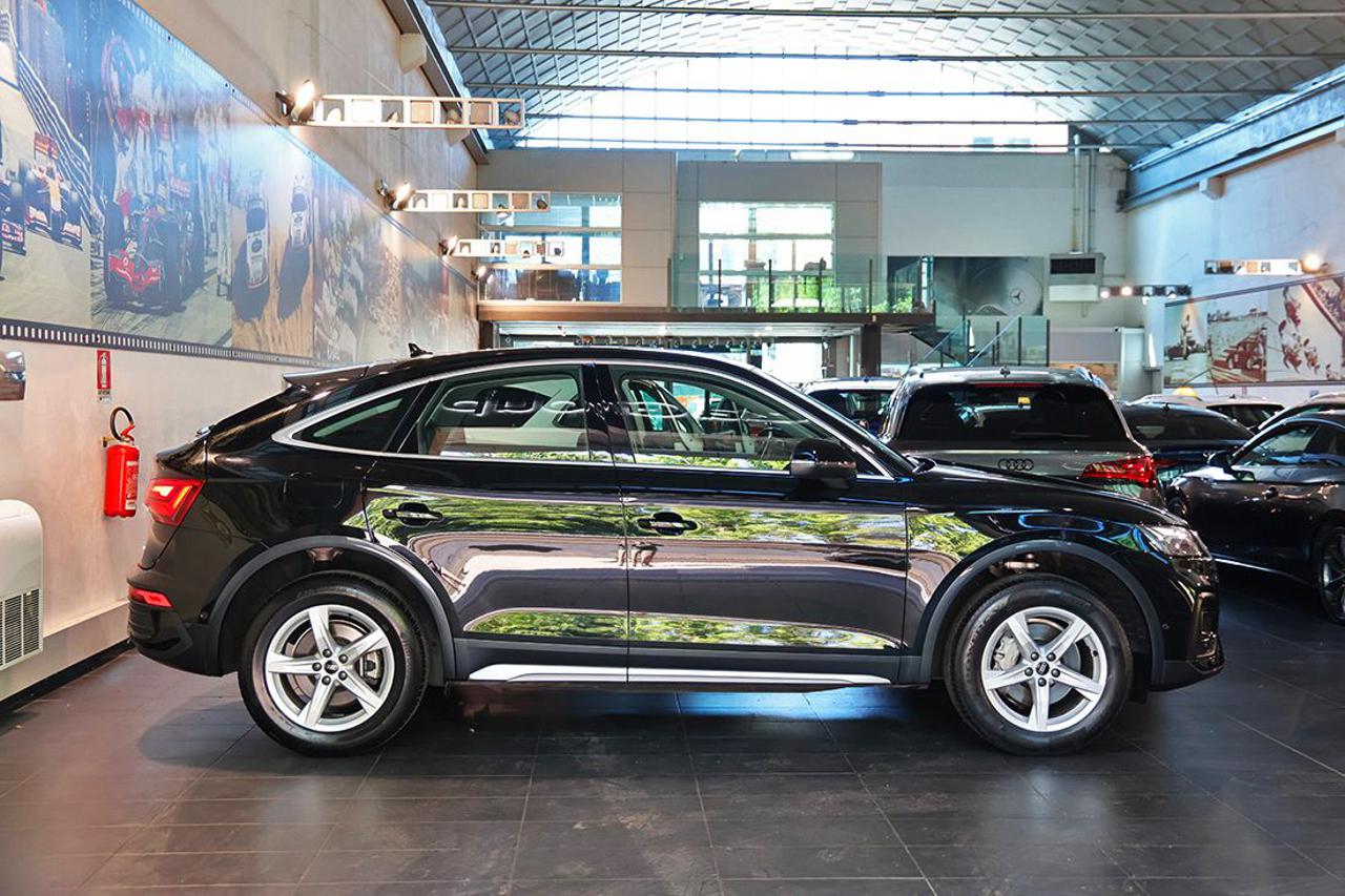 AUDI Q5 45 TFSI Sportback Quattro S-Tronic Busin. Advanced - 2