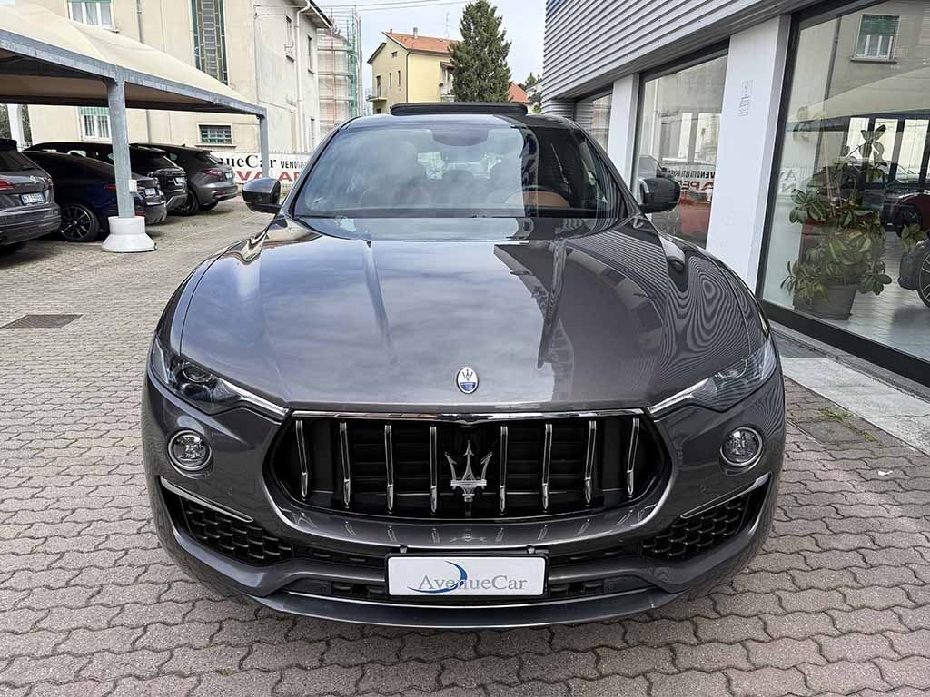 MASERATI Levante MHEV GT TETTO APRIBILE CERCHI 20 IVA ESPOSTA - 2