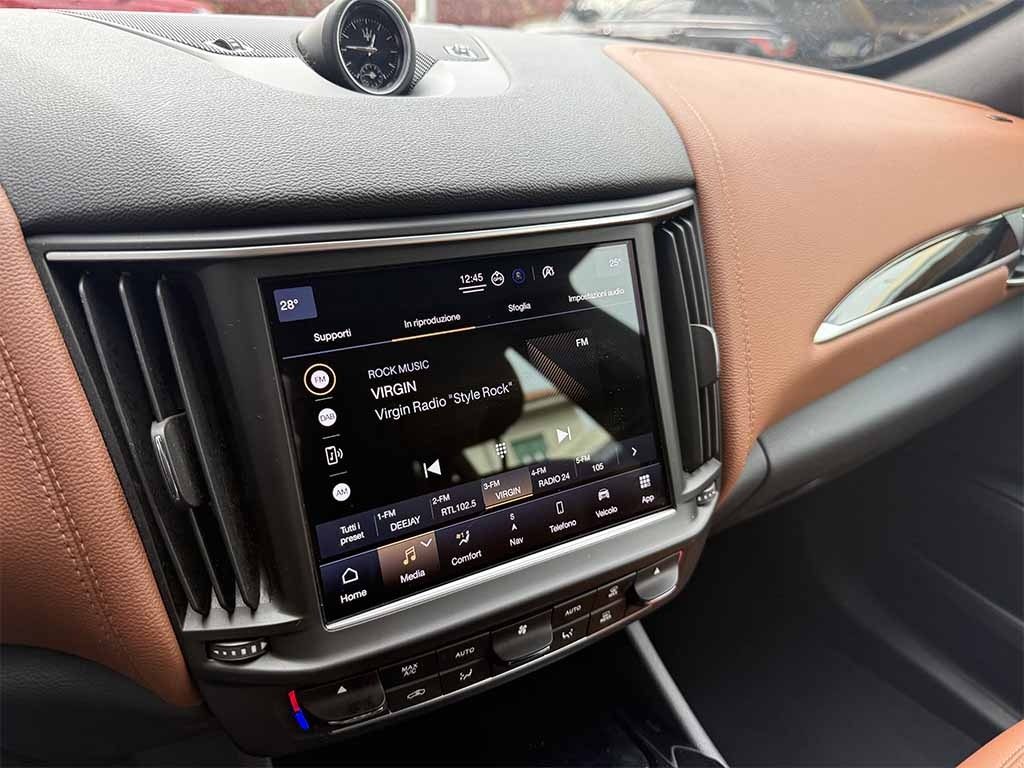 MASERATI Levante MHEV GT TETTO APRIBILE CERCHI 20 IVA ESPOSTA - 20