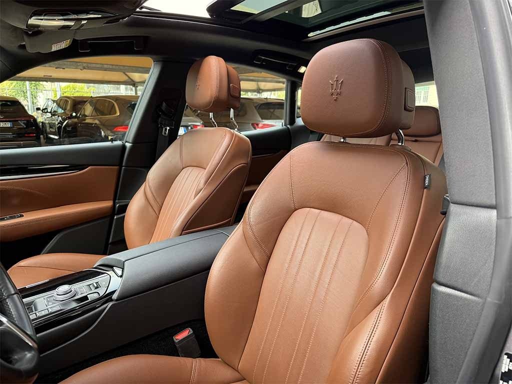 MASERATI Levante MHEV GT TETTO APRIBILE CERCHI 20 IVA ESPOSTA - 26