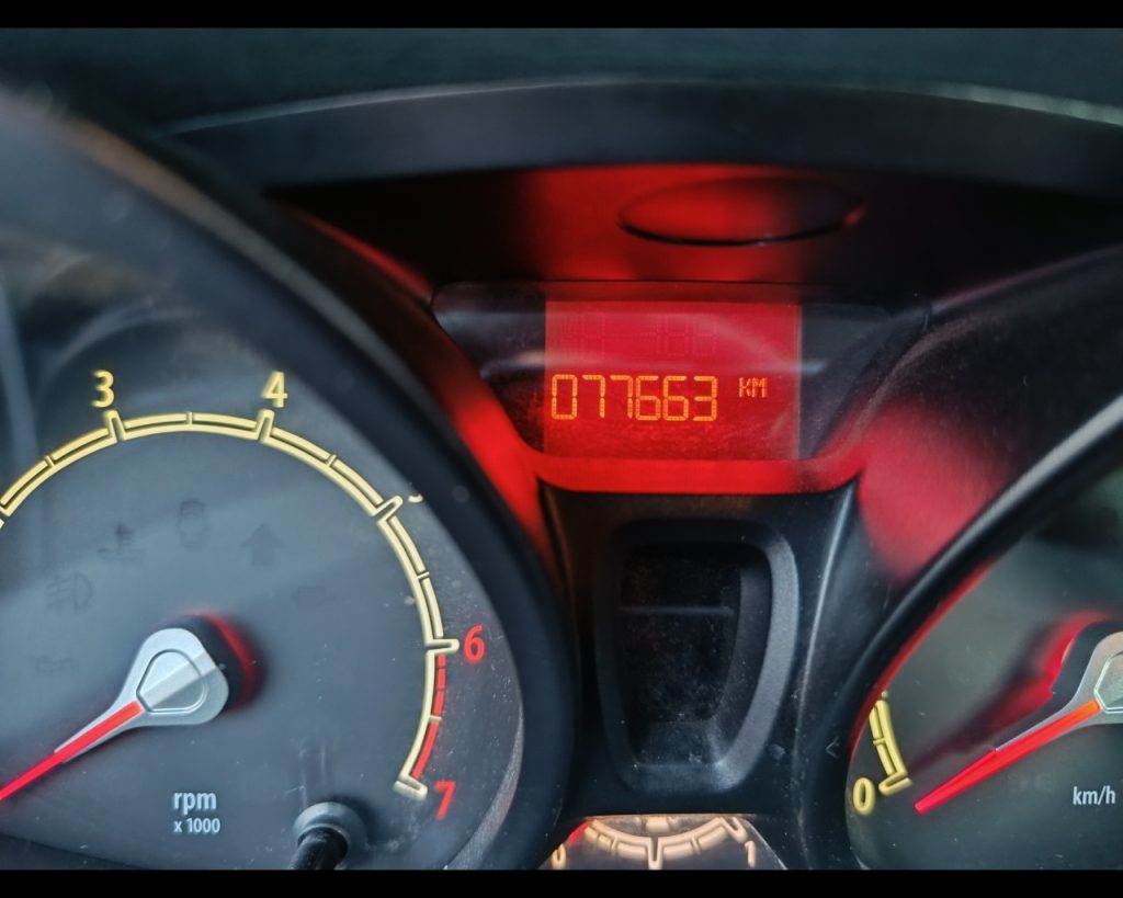 FORD Fiesta + 1.4 5 porte Bz.- GPL - 13