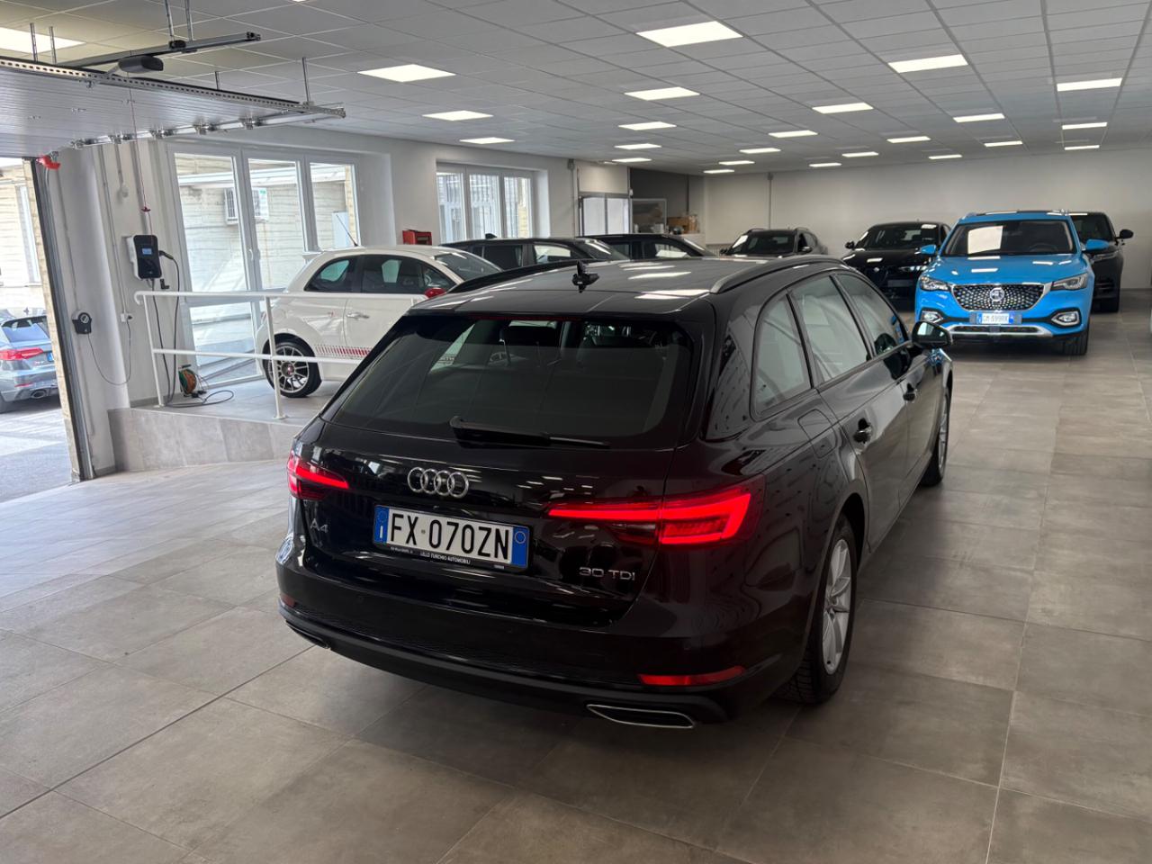 AUDI A4 Avant 30 TDI S tronic Business PREZZO REALE! - 6