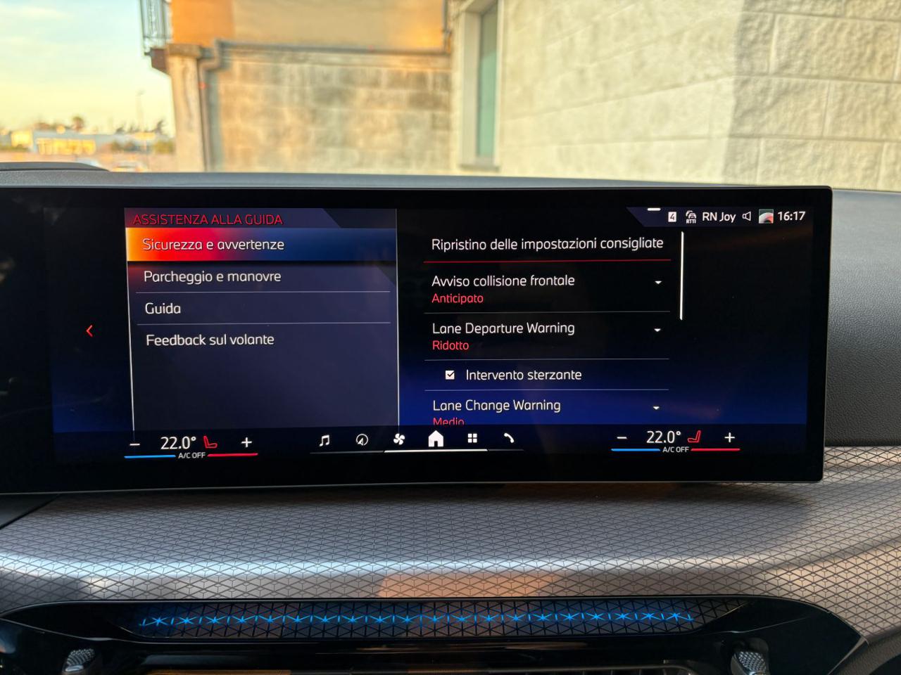 BMW 320 d 48V xDrive Touring Msport Pro TOTAL BLACK. - 32