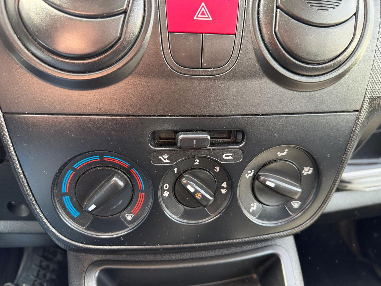 FIAT Fiorino QUBO 1.3 MJT 80CV (N1) - 15