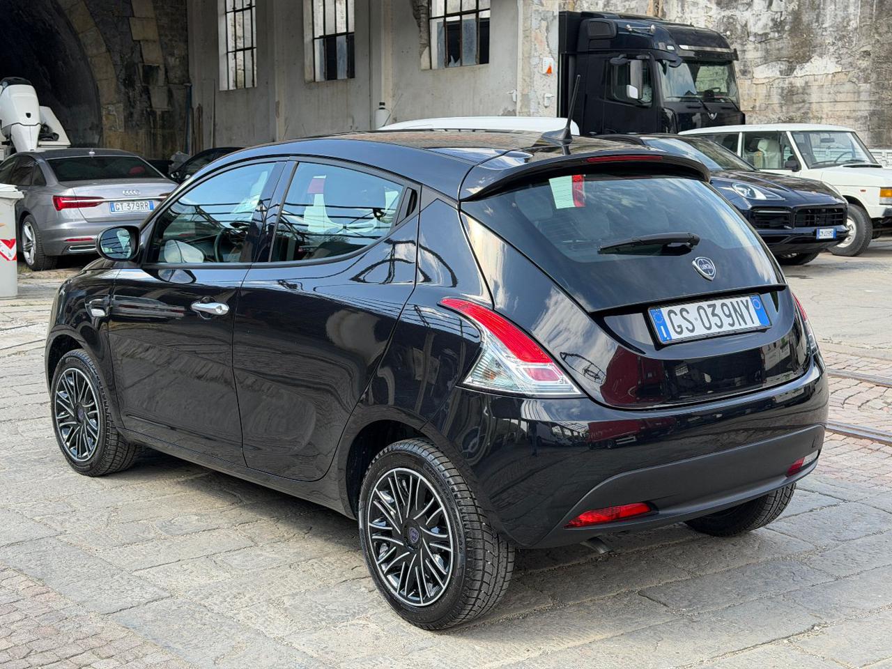 LANCIA Ypsilon 1.0 FireFly 5 porte S&S Hybrid Oro - 5