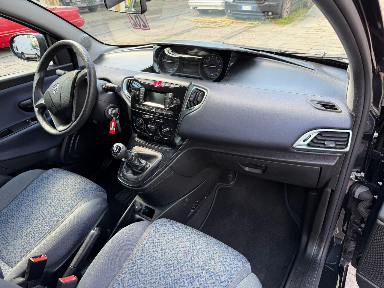 LANCIA Ypsilon 1.0 FireFly 5 porte S&S Hybrid Oro - 10