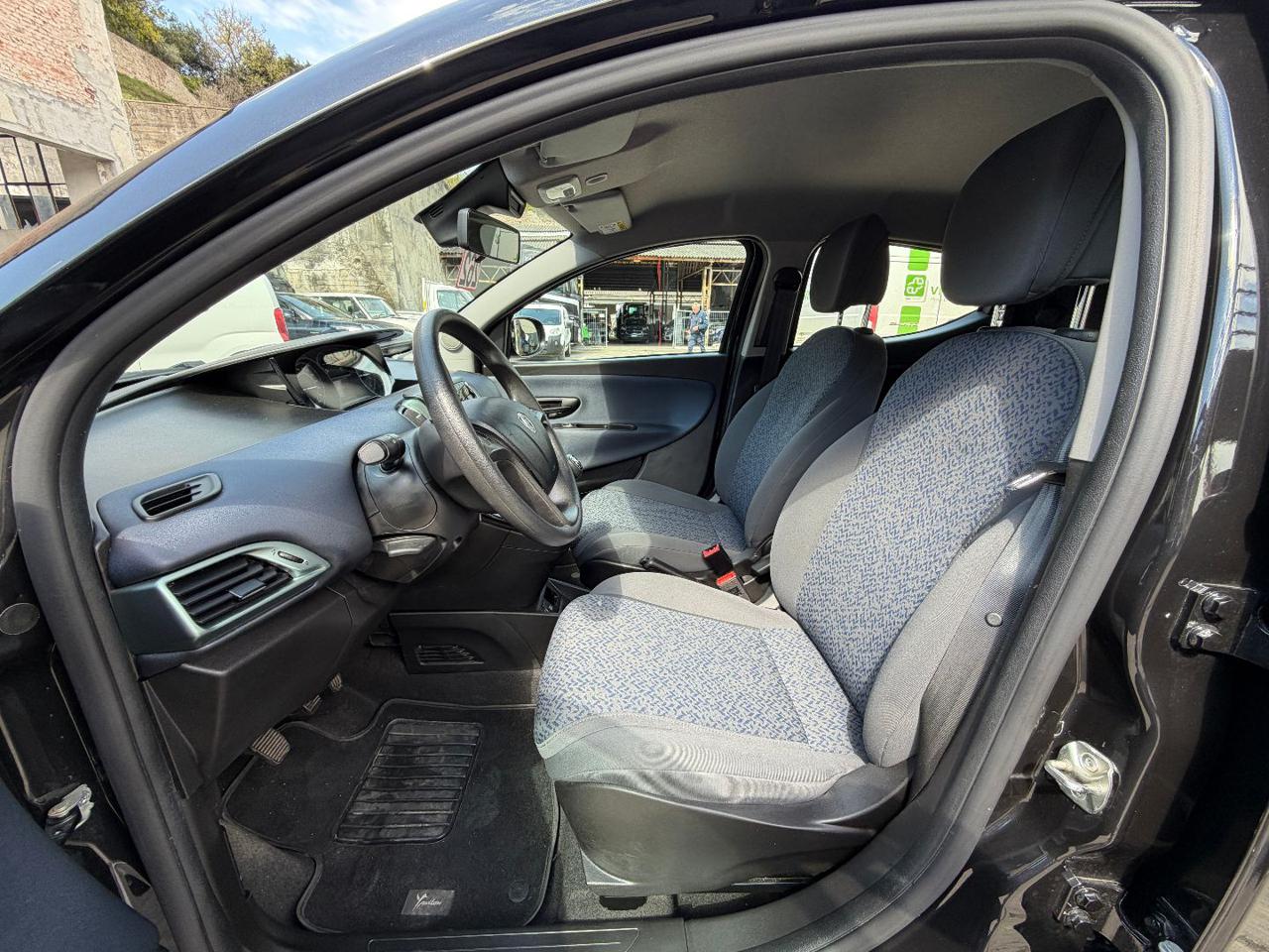 LANCIA Ypsilon 1.0 FireFly 5 porte S&S Hybrid Oro - 14