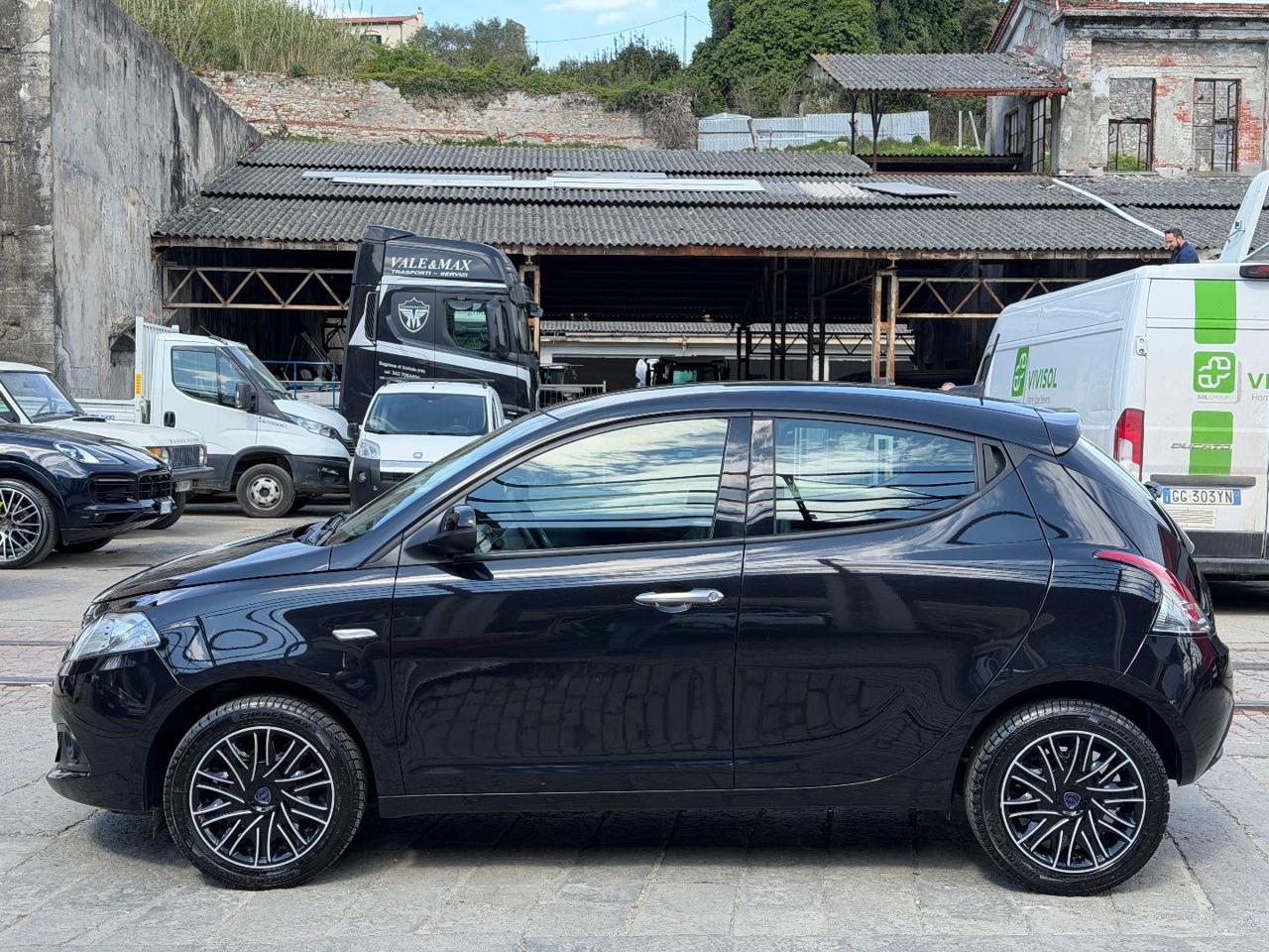 LANCIA Ypsilon 1.0 FireFly 5 porte S&S Hybrid Oro - 4