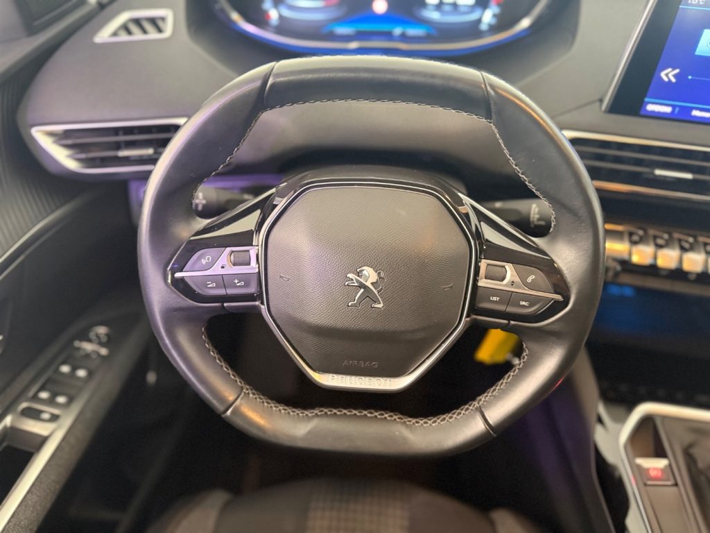 PEUGEOT 3008 PureTech Turbo 130 S&S Allure - 8