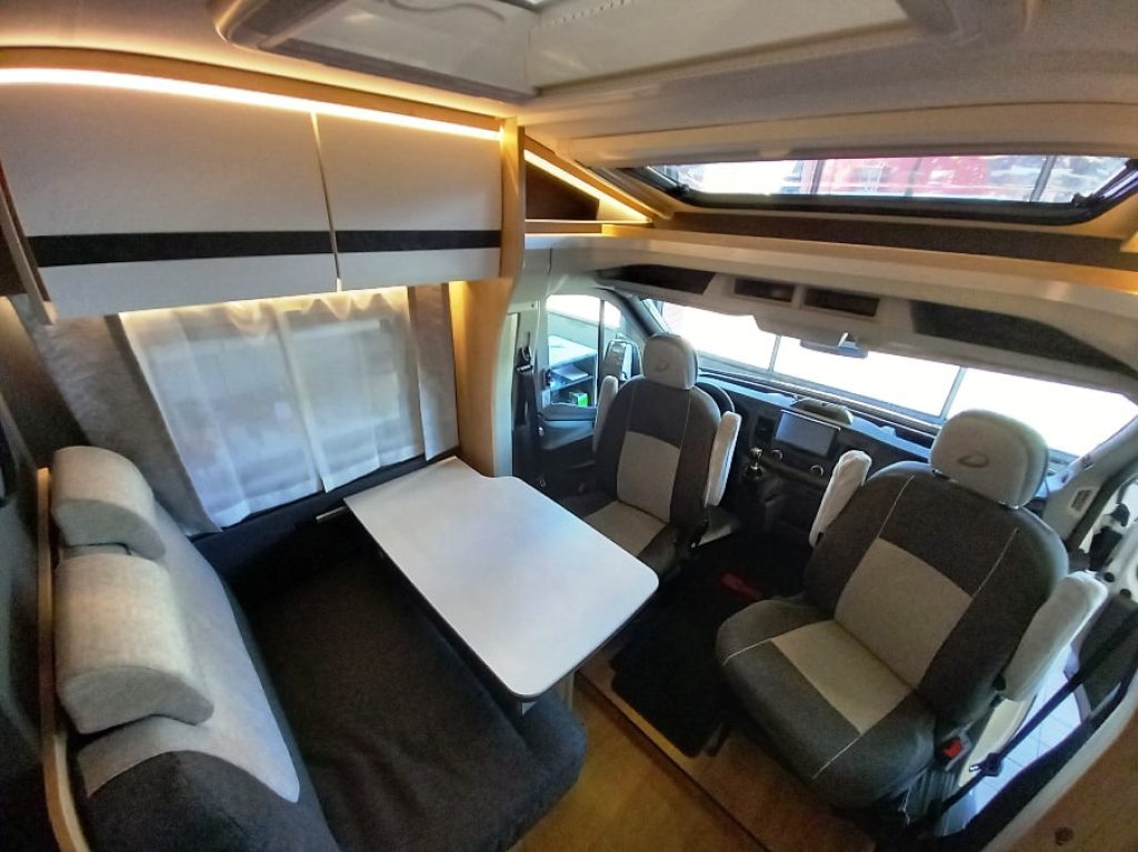 Globebus Go T45 semintegrale letti gemelli