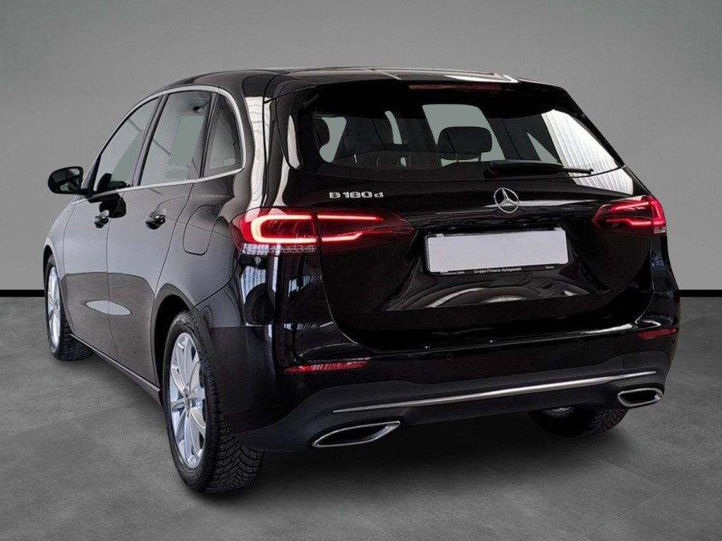 MERCEDES-BENZ B 180 d Automatic - 3