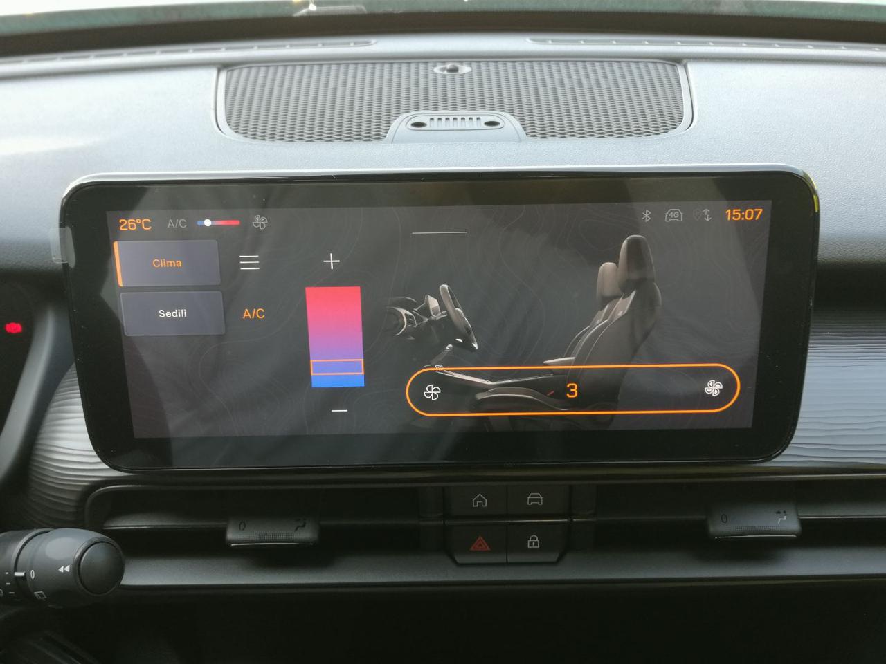 JEEP Avenger 1.2 Turbo MHEV Longitude + Winter Pack - 18