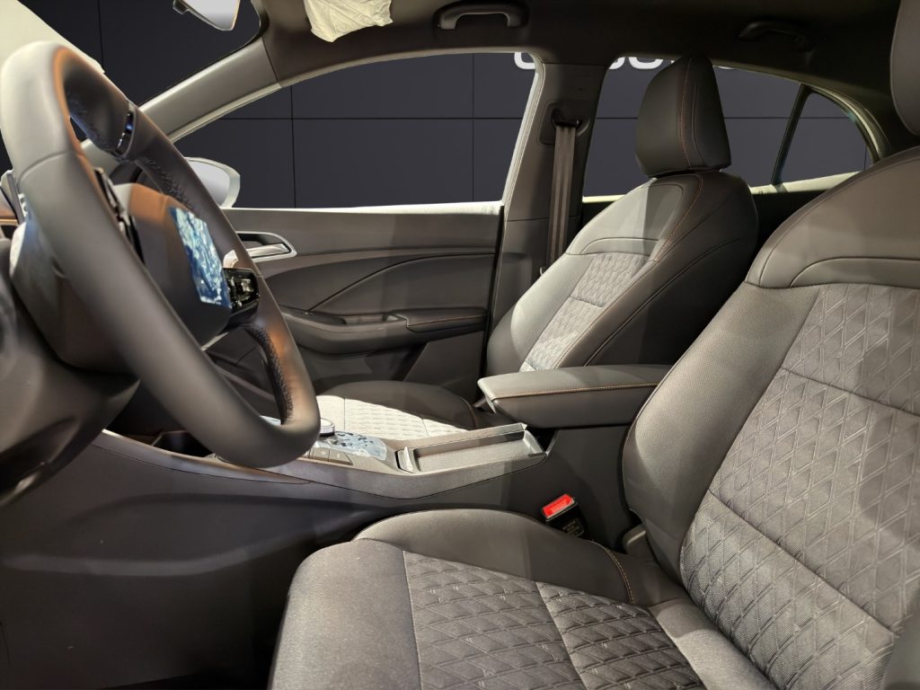 MG MG3 1.5 Hybrid+ Luxury - 9