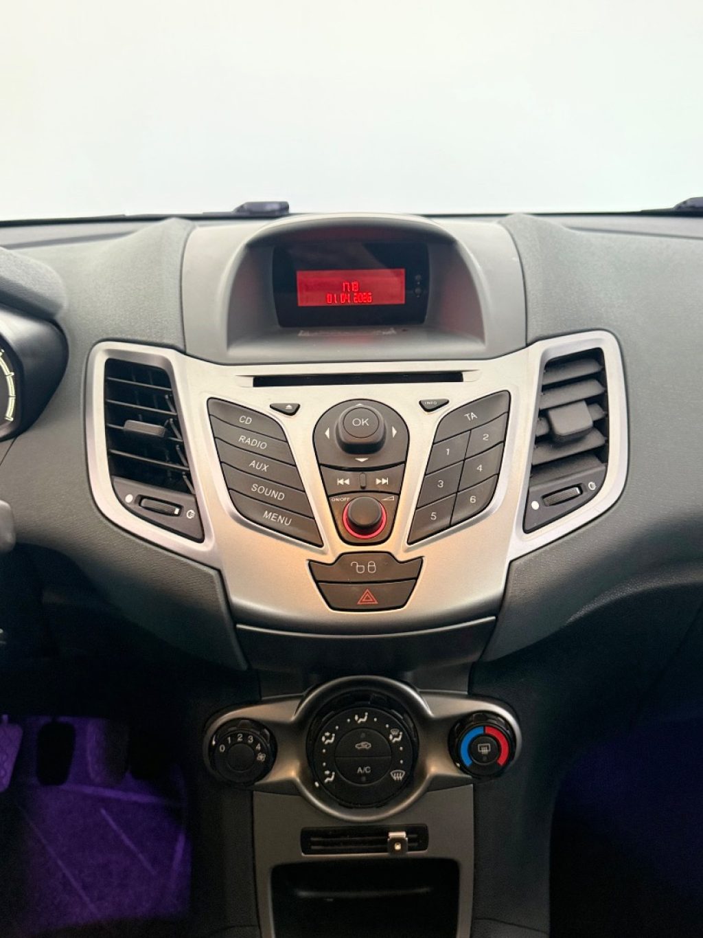 FORD Fiesta 1.2 82 CV 5 porte Titanium - 9