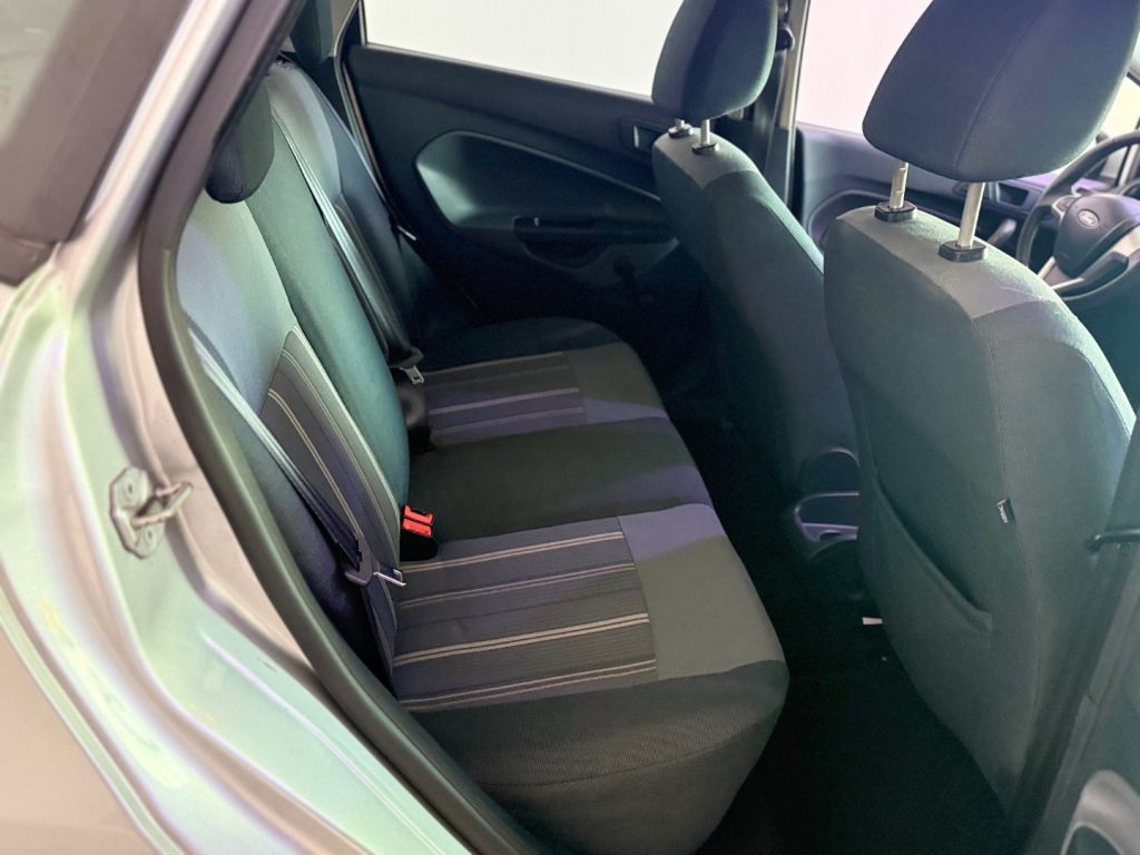 FORD Fiesta 1.2 82 CV 5 porte Titanium - 16