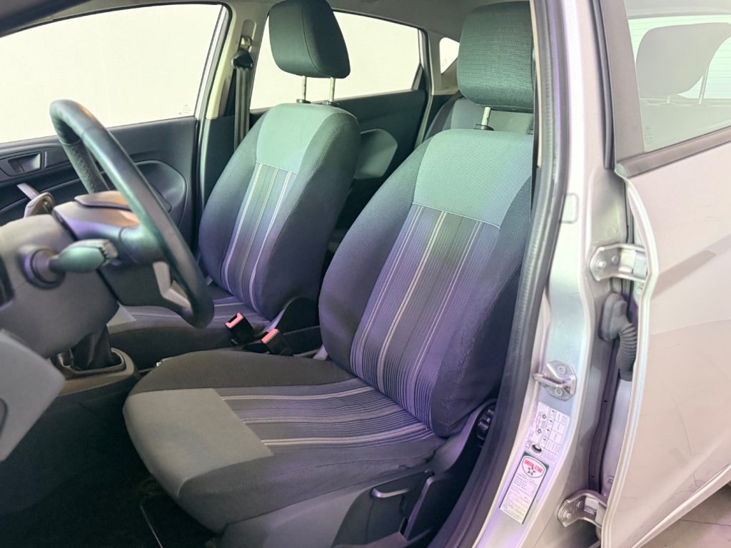 FORD Fiesta 1.2 82 CV 5 porte Titanium - 18