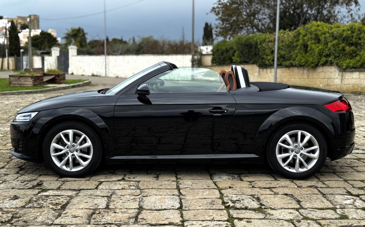 AUDI TT Roadster 2.0 TFSI 230cv Quattro S-Tronic Design - 20