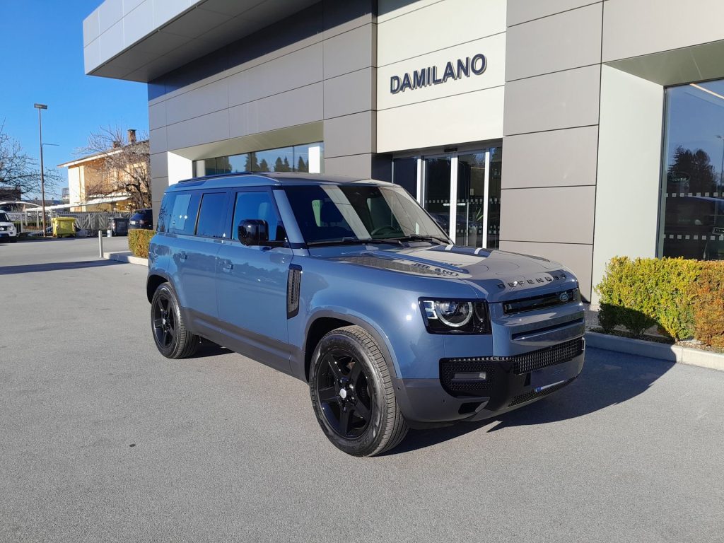LAND ROVER Defender 3.0D I6 200 110 X-DYNAMIC SE AWD 7POSTI - 3