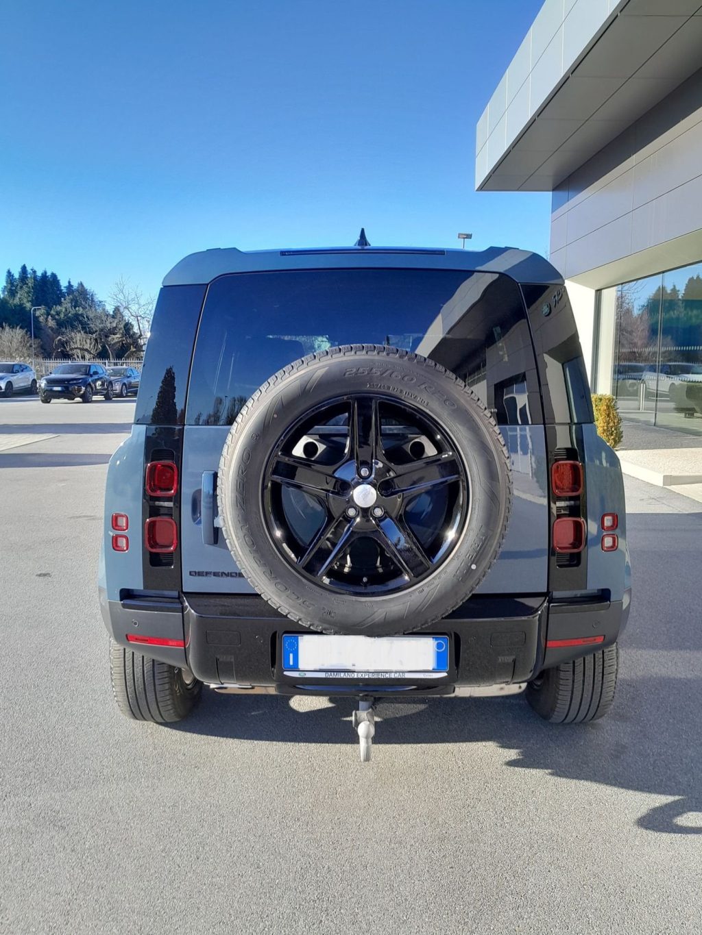 LAND ROVER Defender 3.0D I6 200 110 X-DYNAMIC SE AWD 7POSTI - 7