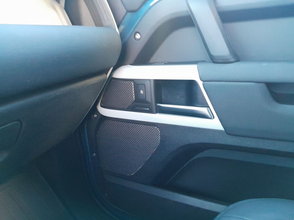 LAND ROVER Defender 3.0D I6 200 110 X-DYNAMIC SE AWD 7POSTI - 16