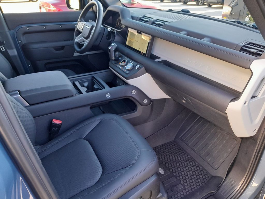 LAND ROVER Defender 3.0D I6 200 110 X-DYNAMIC SE AWD 7POSTI - 20