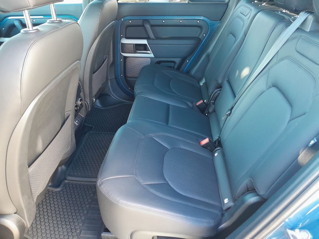 LAND ROVER Defender 3.0D I6 200 110 X-DYNAMIC SE AWD 7POSTI - 23