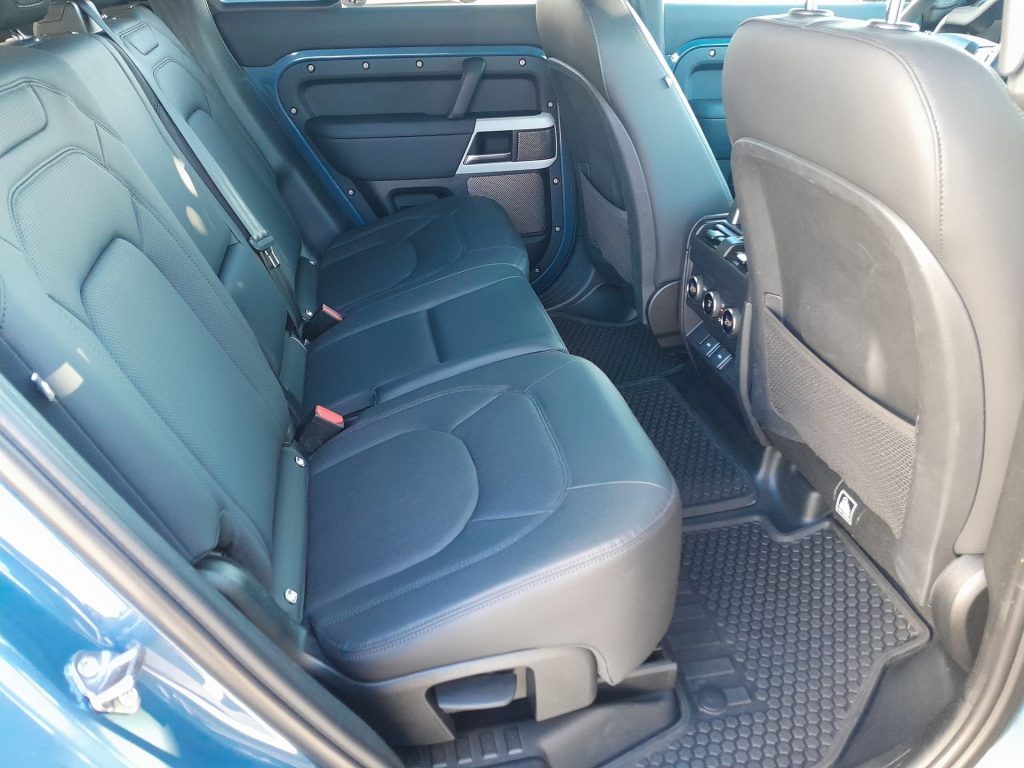 LAND ROVER Defender 3.0D I6 200 110 X-DYNAMIC SE AWD 7POSTI - 25