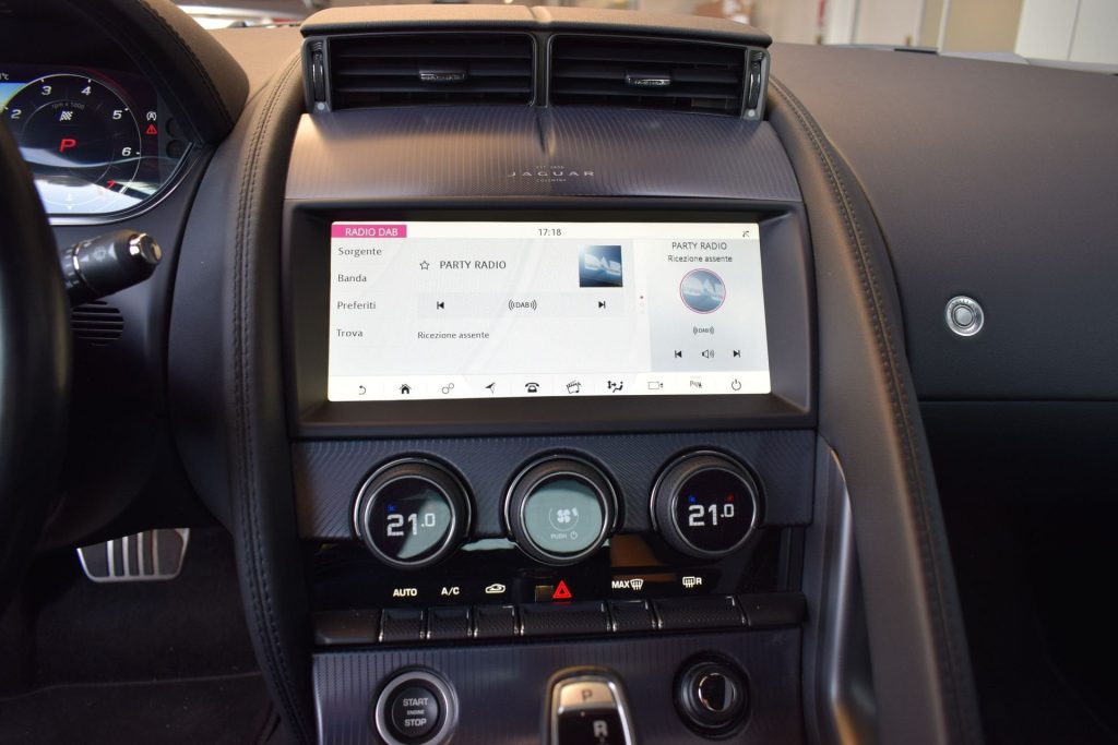 JAGUAR F-Type 2.0 P300CV RWD AUTO R-Dynamic IVA ESPOSTA - 11