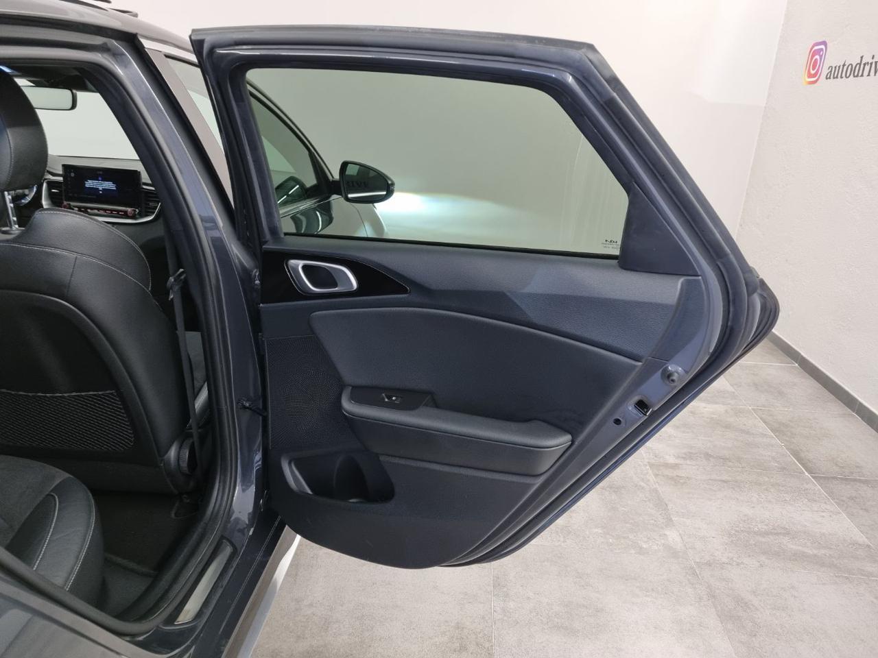 KIA Proceed 1.5 T-GDI DCT GT Line Special Edition - 27