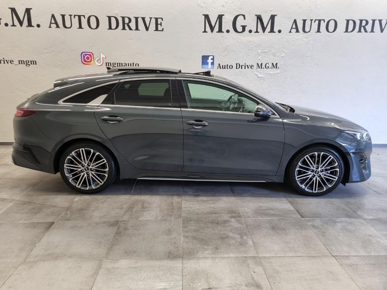 KIA Proceed 1.5 T-GDI DCT GT Line Special Edition - 4