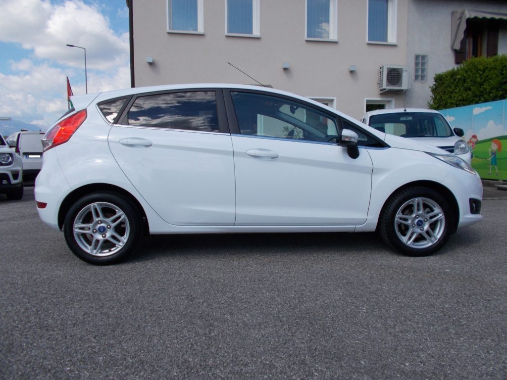 FORD Fiesta 1.0 80CV 5 porte Titanium - 5
