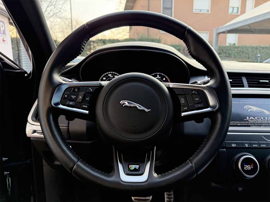 JAGUAR E-Pace 2.0d i4 R-Dynamic awd TETTO TELECAMERA IVA ESPOSTA - 13