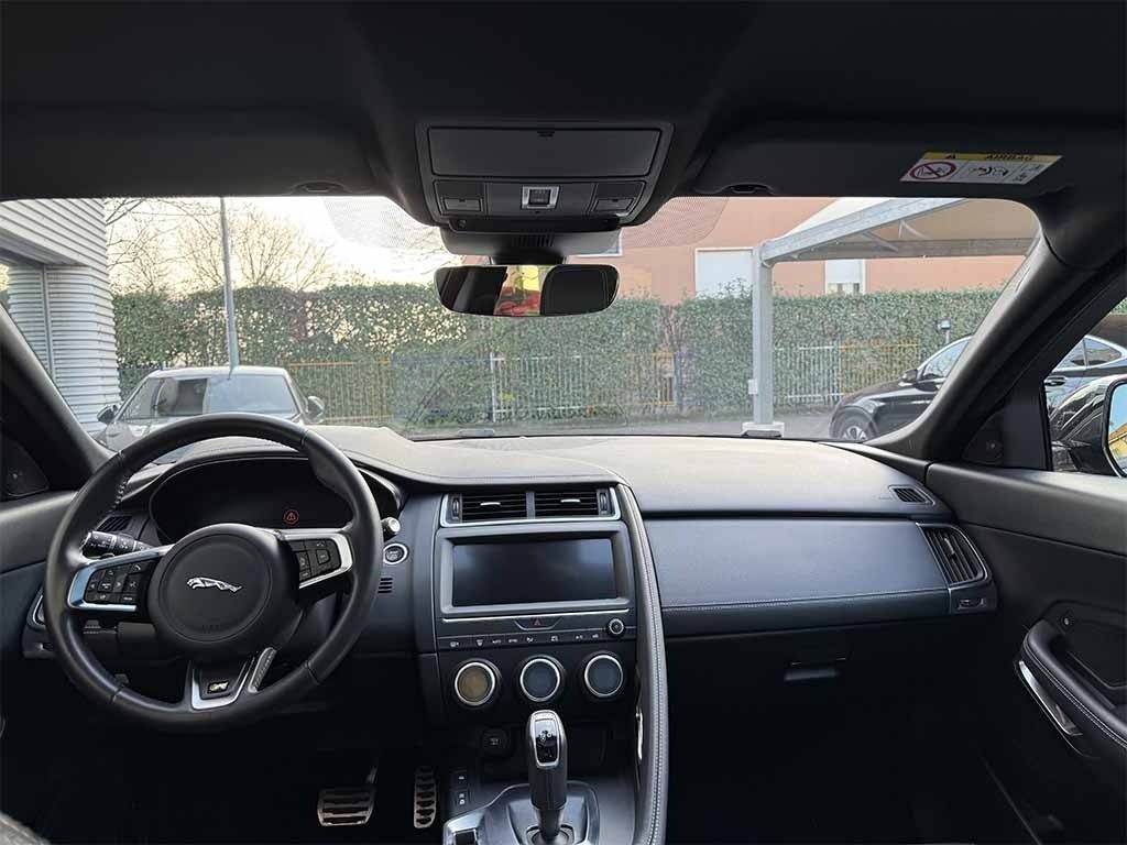 JAGUAR E-Pace 2.0d i4 R-Dynamic awd TETTO TELECAMERA IVA ESPOSTA - 30