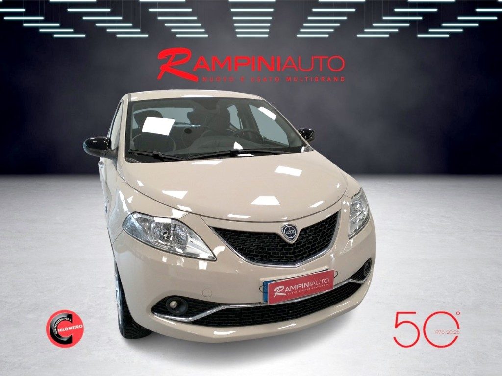 LANCIA Ypsilon 0.9 TwinAir 85 CV Metano Ecochic Gold Unico Propr. - 4