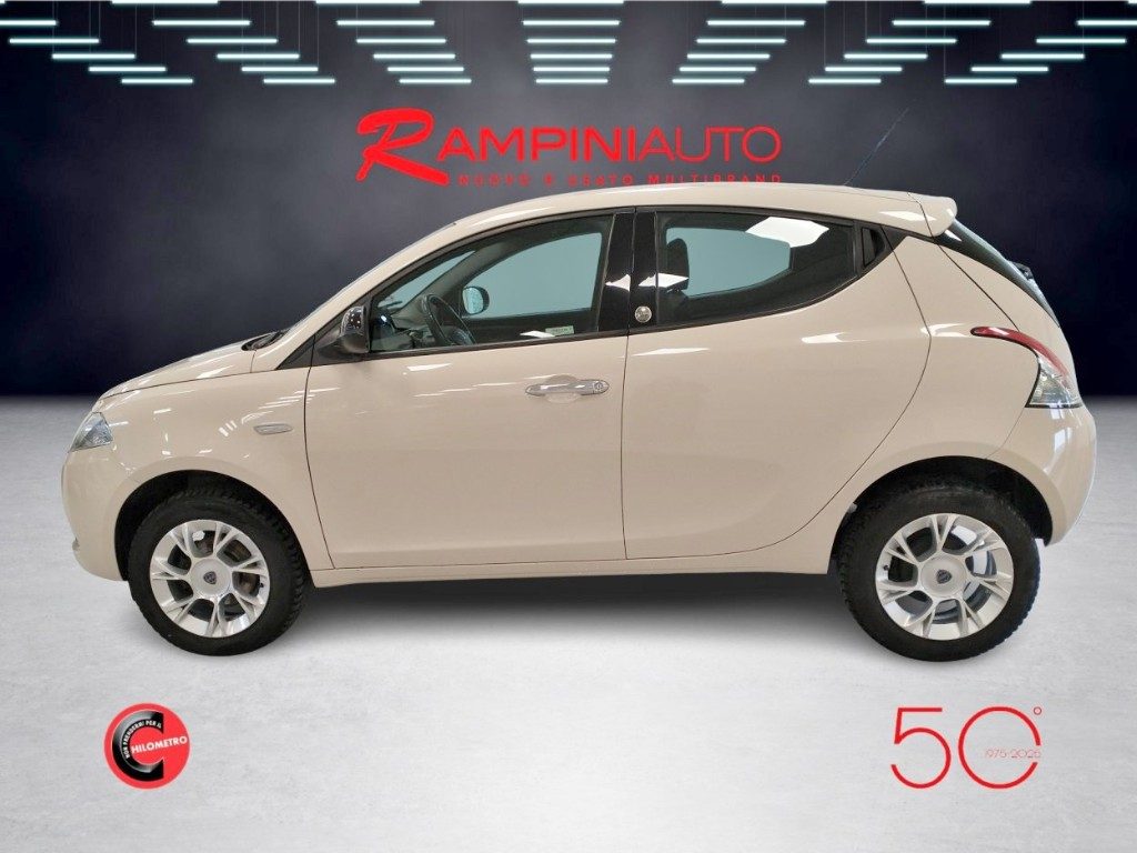 LANCIA Ypsilon 0.9 TwinAir 85 CV Metano Ecochic Gold Unico Propr. - 10